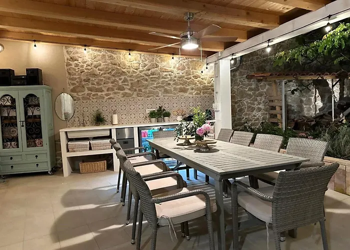 Cotton House Mit Schwimmbad By Interhome Nyaraló