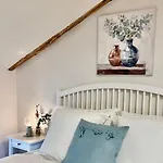 Cotton House Mit Schwimmbad By Interhome *