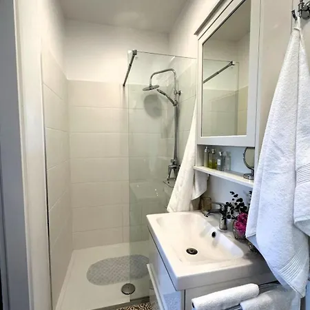 Cotton House Mit Schwimmbad By Interhome