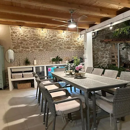 Cotton House Mit Schwimmbad By Interhome Σπίτι διακοπών
