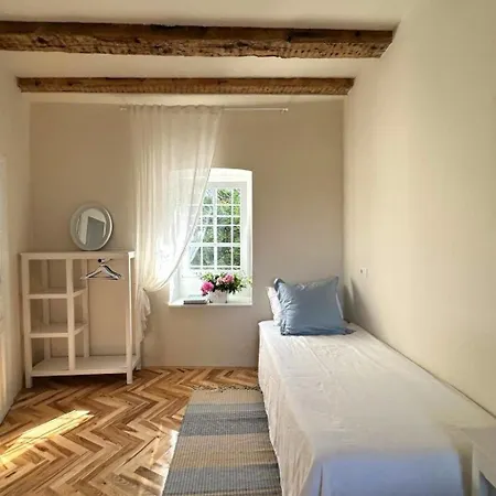 Cotton House Mit Schwimmbad By Interhome Nyaraló