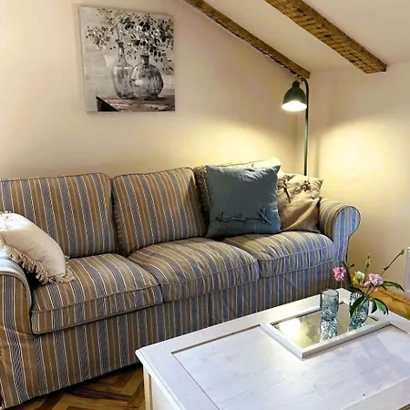 Cotton House Mit Schwimmbad By Interhome
